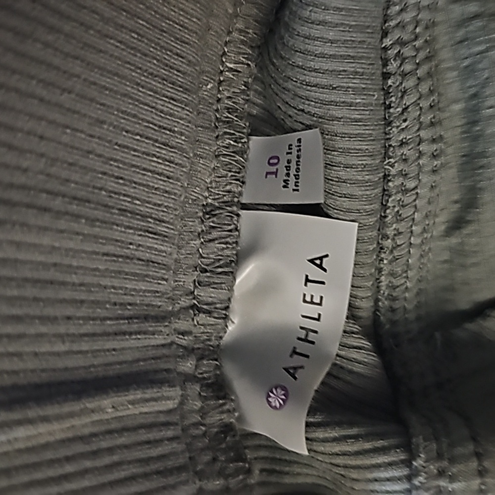 Athleta Green Pants Woman's Size 10 - Picture 16 of 16